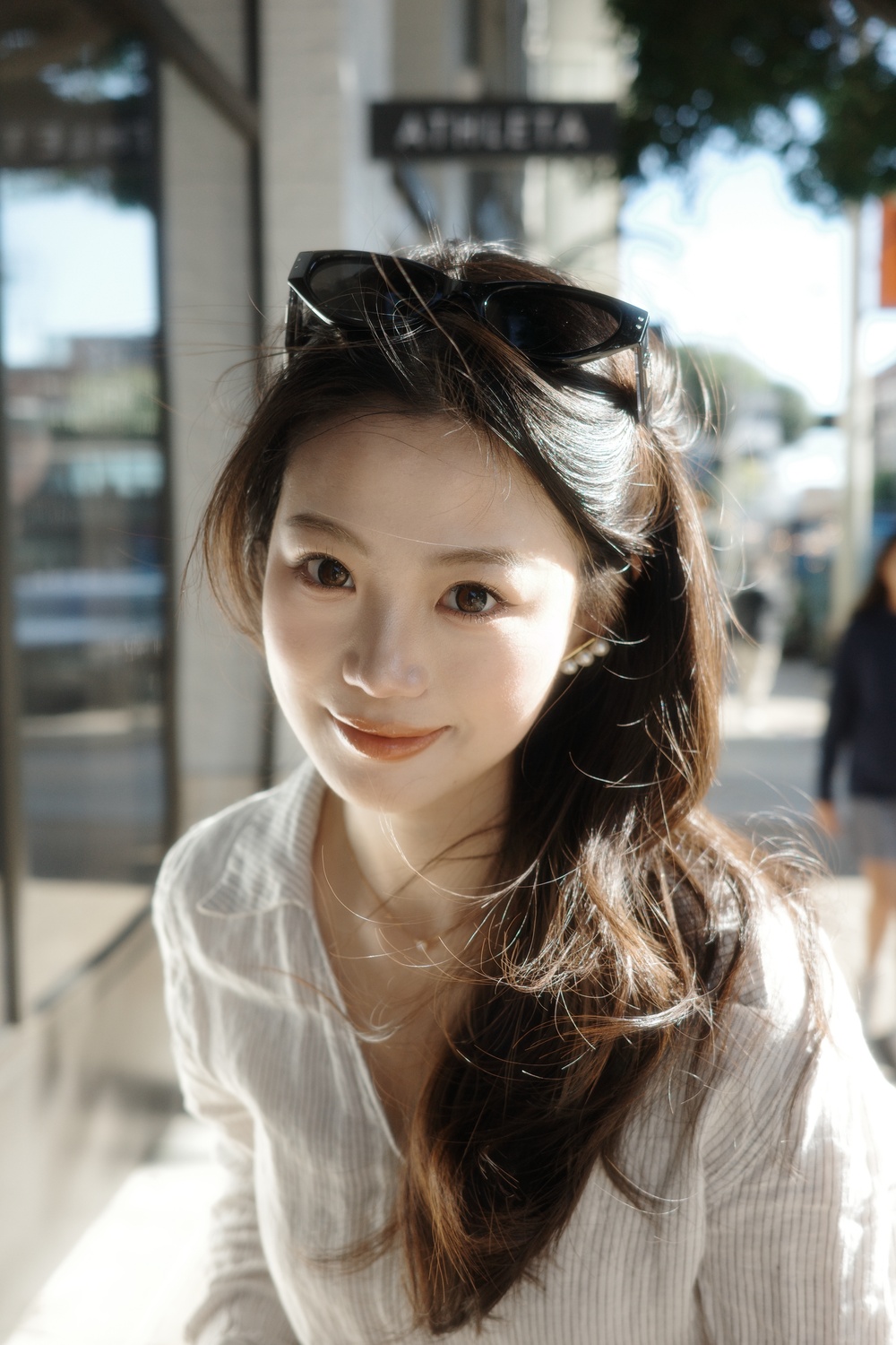 Vivian Ye in natural daylight